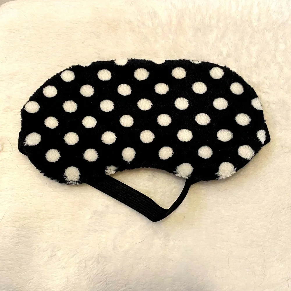 🆕NIP Black w/ White Polka Dot Fuzzy Sleeping Eye Mask with pocket